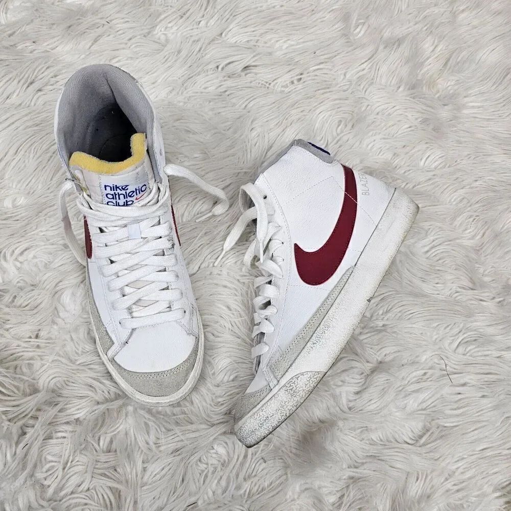 Size 8.5 - Nike Blazer Mid '77 White Phantom Gym Red 2022   DH7694100